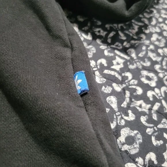 Adidas Cropped Hoodie    - Picture 3 of 8